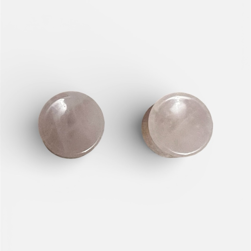 Round Pink Stone Plugs